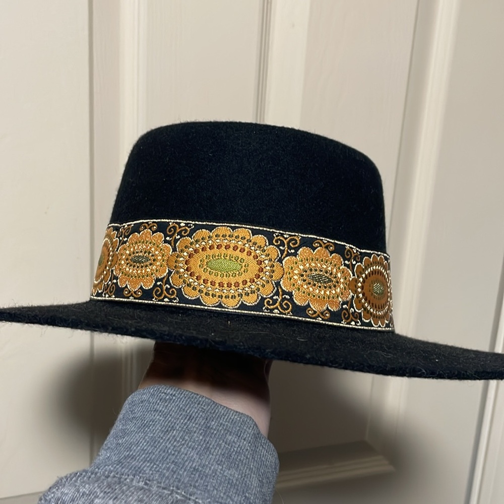 Lack of Color Hat - Picture 7 of 7